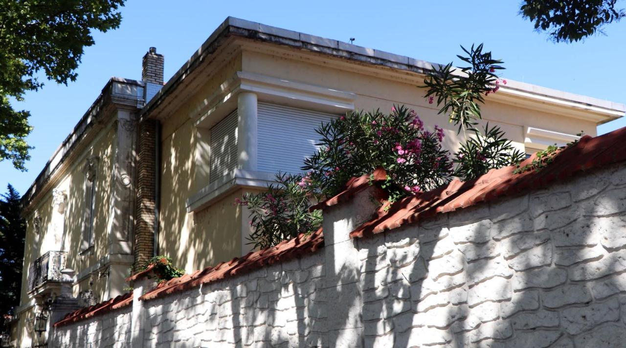 La Maison Du Soleil Vauvert Ngoại thất bức ảnh