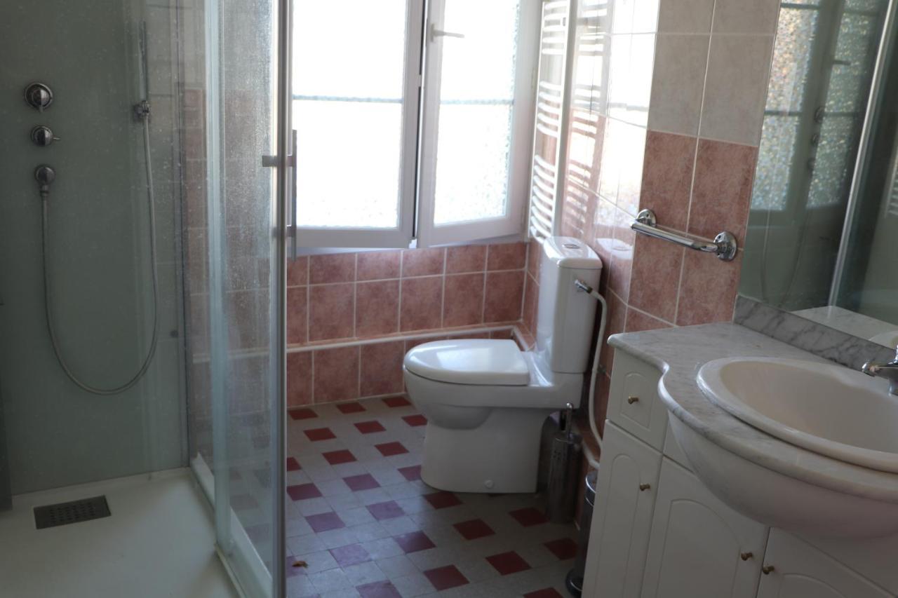 La Maison Du Soleil Vauvert Ngoại thất bức ảnh